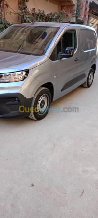 utilitaire-fiat-doblo-2024-dz-el-khroub-constantine-algerie