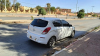 voitures-hyundai-i20-2014-bechar-algerie