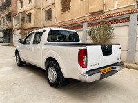 utilitaire-nissan-navara-2015-elegance-said-hamdine-alger-algerie