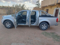 utilitaire-nissan-navara-2011-ait-smail-bejaia-algerie