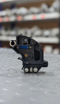 RÉGULATEUR ALTERNATEUR ENGIN JCB NM