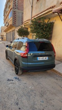 voitures-dacia-jogger-2023-extreme-boukadir-chlef-algerie