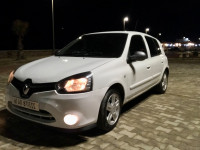 voitures-renault-clio-campus-2014-bye-sidi-moussa-alger-algerie