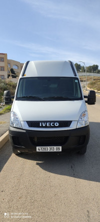 utilitaire-iveco-c15-2013-la-toute-el-affroun-blida-algerie