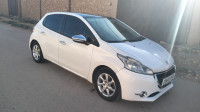 voitures-peugeot-208-2013-allure-laghouat-algerie