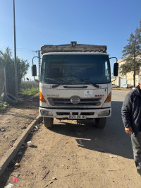 camion-hino-500-2010-les-eucalyptus-alger-algerie