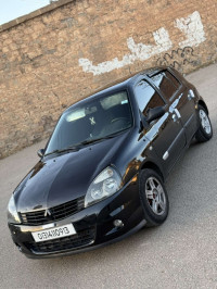 voitures-renault-clio-campus-2009-tlemcen-algerie