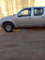 voitures-nissan-navara-2015-elegance-4x2-ain-el-turck-oran-algerie