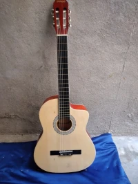 ( غيتار ) Guitar acoustic / classic 