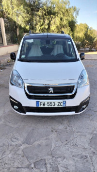 voitures-peugeot-partner-2015-tepee-tlemcen-algerie