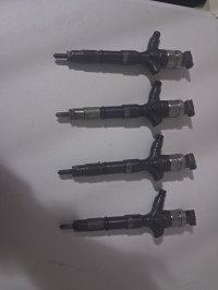 pieces-moteur-injecteur-toyota-hilux-berrouaghia-medea-algerie