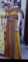 tenues-traditionnelles-robe-kabyle-col-bateau-bezaf-chaba-a-vendre-bab-ezzouar-alger-algerie