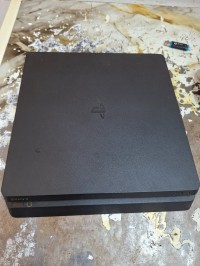 أجهزة-ألعاب-الفيديو-ps4-slim-1to-flashe-بئر-خادم-الجزائر