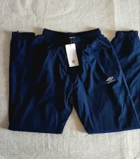 pantalon survêtement umbro taille L 
