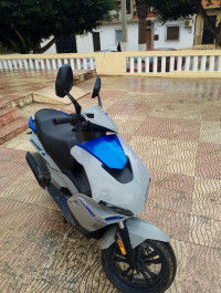 motos-et-scooters-driver-vms-2024-hadjout-tipaza-algerie