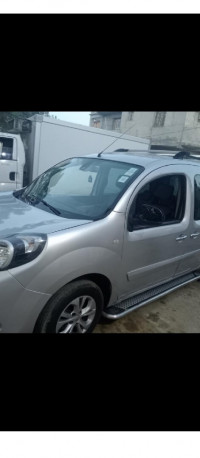 voitures-renault-kangoo-2015-privilege-zemmouri-boumerdes-algerie