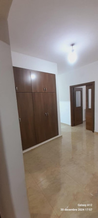 appartement-location-f4-alger-reghaia-algerie