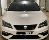 moyenne-berline-seat-leon-2019-fr-alger-centre-algerie