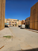 appartement-vente-f3-laghouat-algerie