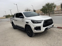 voitures-toyota-hilux-2023-gr-el-eulma-setif-algerie