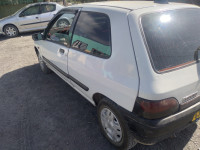 voitures-renault-clio-1-1996-ahnif-bouira-algerie