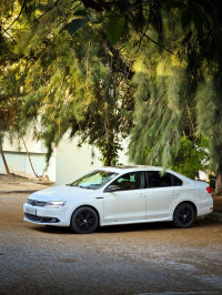 voitures-volkswagen-jetta-2013-salah-bey-setif-algerie