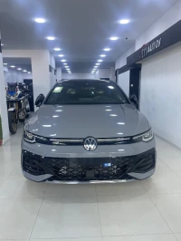 Volkswagen Golf 8 2025 R-Line