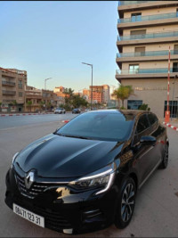 voitures-renault-clio-5-2023-techno-plus-oran-algerie