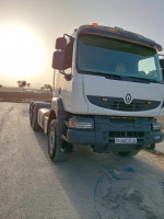 camion-renault-kerax-64-2015-bordj-bou-arreridj-algerie