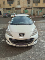 voitures-peugeot-207-2012-bordj-bou-arreridj-algerie