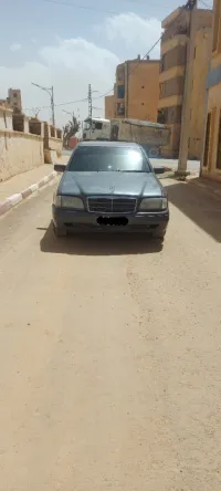 Mercedes Classe C 1996 C180