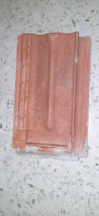 Tuile ancien modèle 