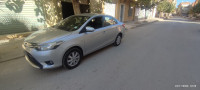 voitures-toyota-yaris-sedan-2014-batna-algerie