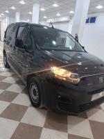 utilitaire-fiat-professional-doblo-italy-2024-noir-cinema-constantine-algerie