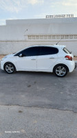 voitures-peugeot-208-2015-allure-chelghoum-laid-mila-algerie