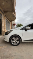 voitures-renault-clio-4-2014-guelma-algerie