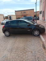 voitures-renault-clio-3-2012-dynamique-ain-defla-algerie