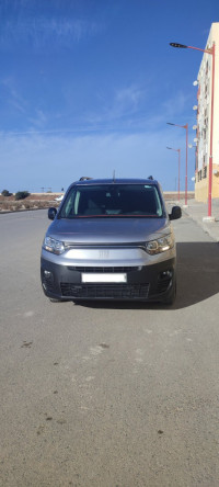 voitures-fiat-doblo-2023-italien-el-eulma-setif-algerie