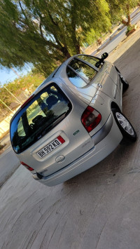 voitures-renault-scenic-2000-ngaous-batna-algerie