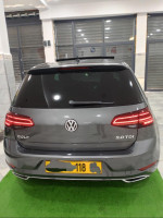 voitures-volkswagen-golf-7-2018-carat-alger-centre-algerie