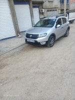 voitures-dacia-sandero-2015-stepway-collo-skikda-algerie