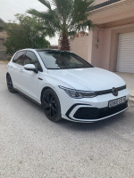 voitures-volkswagen-golf-8-2023-r-line-oum-el-bouaghi-algerie