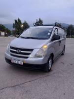 voitures-hyundai-h1-2012-blida-algerie