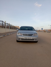 voitures-chevrolet-optra-4-portes-2008-laghouat-algerie