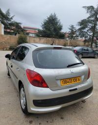 سيارات-peugeot-207-2008-sportium-ثنية-الحد-تيسمسيلت-الجزائر