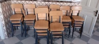 Tables avec chaises