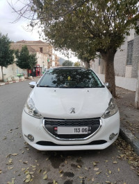 voitures-peugeot-208-2013-allure-akbou-bejaia-algerie