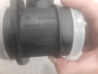 pieces-moteur-debitmetre-bosch-original-volkswagen-audi-bejaia-algerie