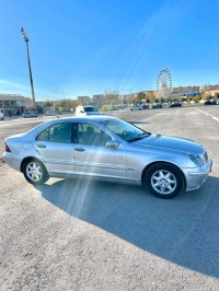 سيارات-mercedes-classe-c-2003-220-exclusive-آيت-لعزيز-البويرة-الجزائر