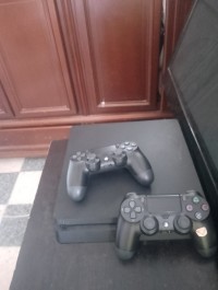 أجهزة-ألعاب-الفيديو-ps4-جسر-قسنطينة-الجزائر